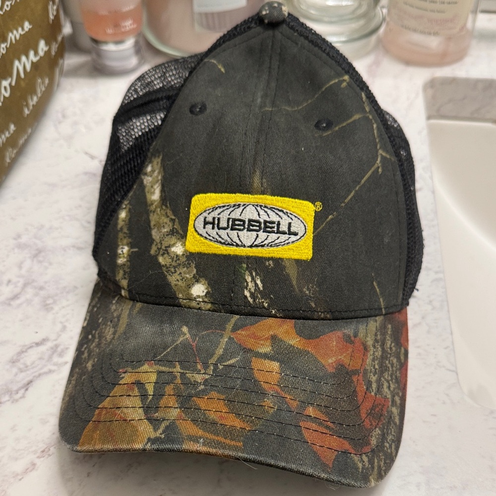 Camouflage Mesh Snapback HUBBELL Hat